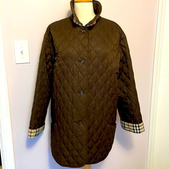 Burberry Quilted Coat 🏴󠁧󠁢󠁳󠁣󠁴󠁿 - Picture 4 of 11